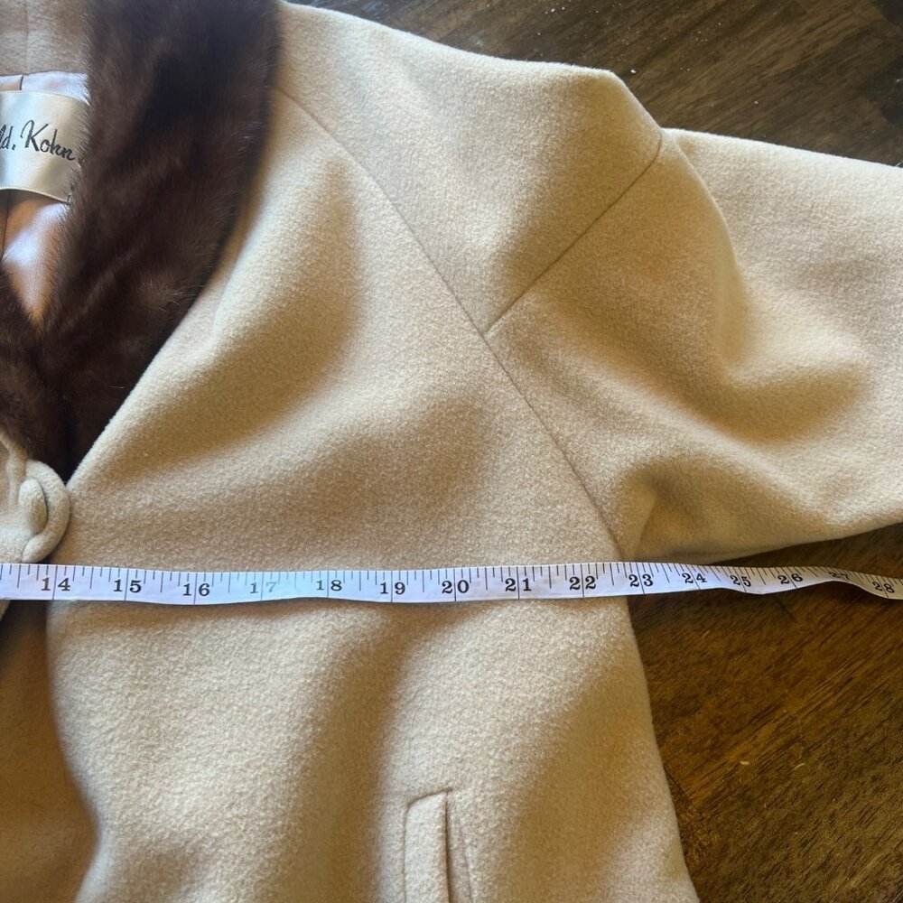 Vintage Hochschild Kohn Camel Fur Collar Swing Coat Overcoat Cape Retro 50s 60s - Picture 11 of 14